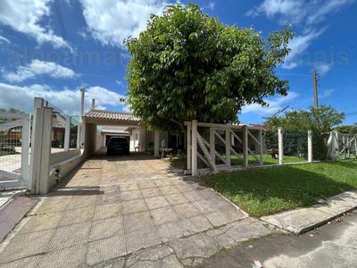 Casa, 3 quartos, 191 m² - Foto 1