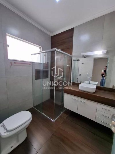 Casa, 3 quartos, 225 m² - Foto 2
