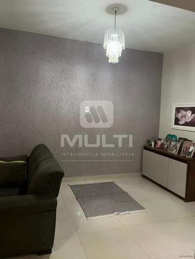 Casa, 3 quartos, 220 m² - Foto 2