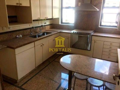 Apartamento, 3 quartos, 210 m² - Foto 4