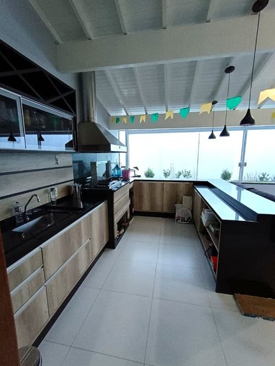 Casa, 3 quartos, 248 m² - Foto 1