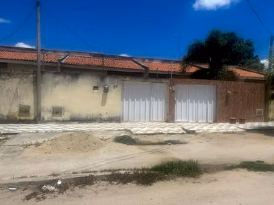 Casa, 2 quartos, 61 m² - Foto 1