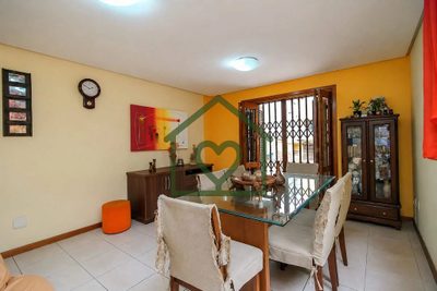 Casa, 3 quartos, 219 m² - Foto 3