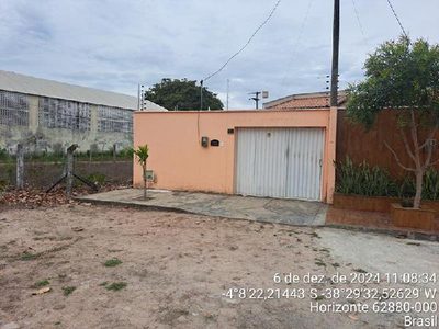 Casa, 2 quartos, 186 m² - Foto 1