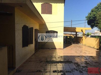 Casa, 3 quartos, 210 m² - Foto 4