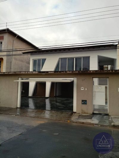 Casa, 3 quartos, 207 m² - Foto 1
