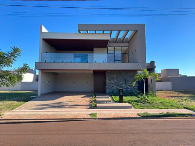 Casa, 3 quartos, 241 m² - Foto 1