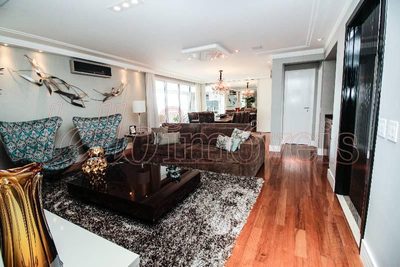 Apartamento, 3 quartos, 178 m² - Foto 1