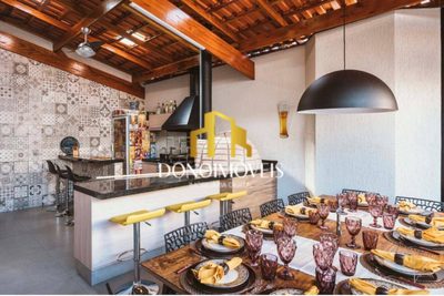 Casa, 3 quartos, 275 m² - Foto 1