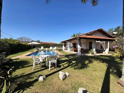 Chácara, 3 quartos, 1223 m² - Foto 1