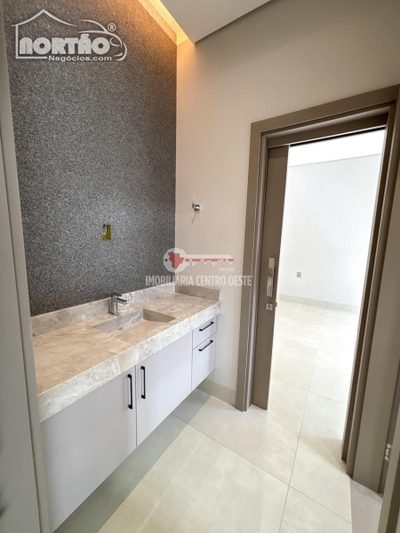 Casa, 5 quartos, 187 m² - Foto 2