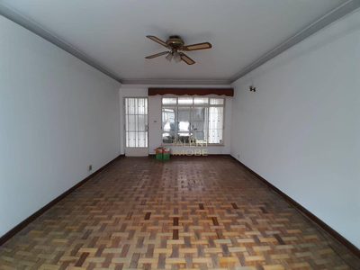 Sobrado, 3 quartos, 216 m² - Foto 1