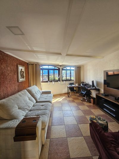 Sobrado, 3 quartos, 220 m² - Foto 1