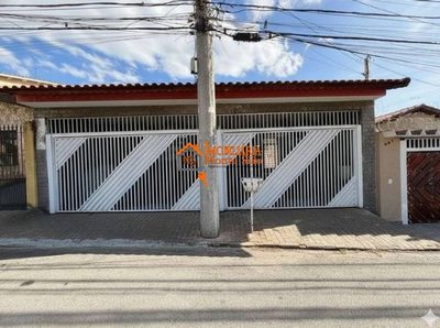 Casa, 3 quartos, 240 m² - Foto 1