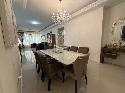 Apartamento, 4 quartos, 200 m² - Foto 1