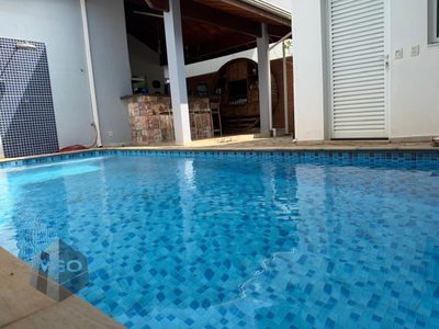Casa, 4 quartos, 240 m² - Foto 3
