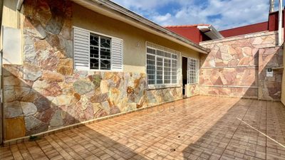 Casa, 5 quartos, 161 m² - Foto 1