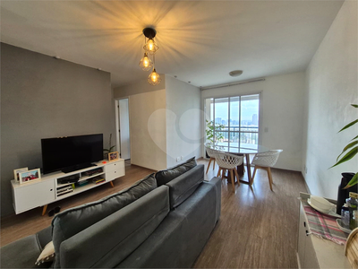 Apartamento, 3 quartos, 70 m² - Foto 2