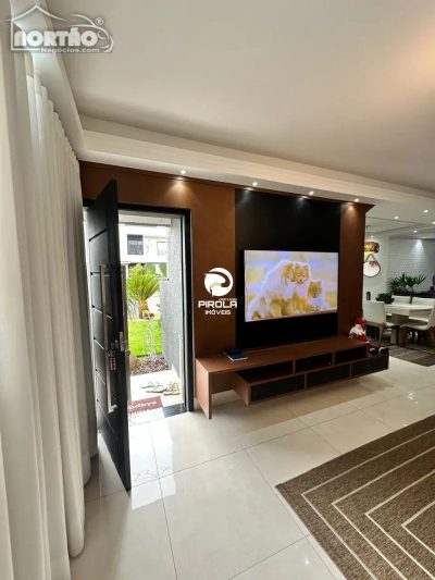 Casa, 4 quartos, 240 m² - Foto 3