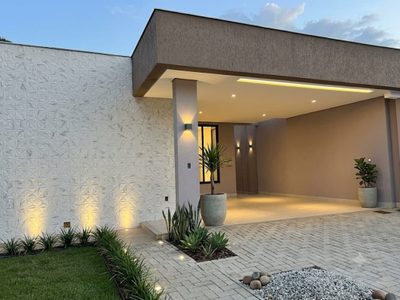Casa, 4 quartos, 133 m² - Foto 1