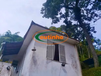 Casa, 5 quartos, 264 m² - Foto 1