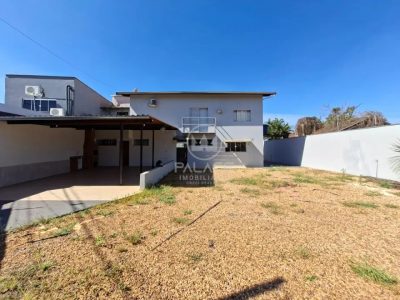 Casa, 3 quartos, 194 m² - Foto 1