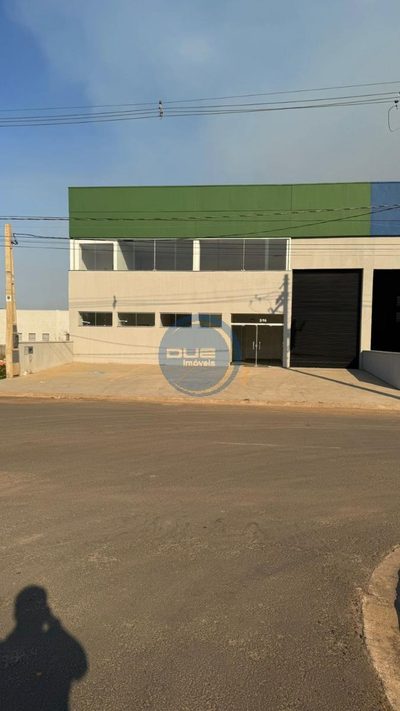 Loja-Salão, 653 m² - Foto 1