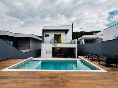 Casa, 3 quartos, 207 m² - Foto 2
