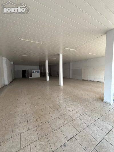 Casa, 260 m² - Foto 2