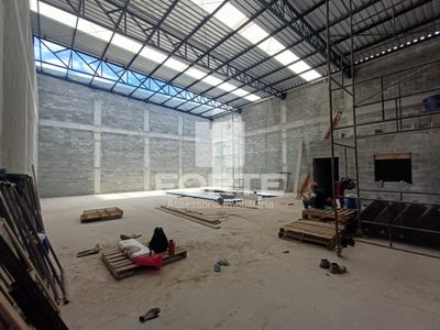Depósito-Galpão, 300 m² - Foto 1