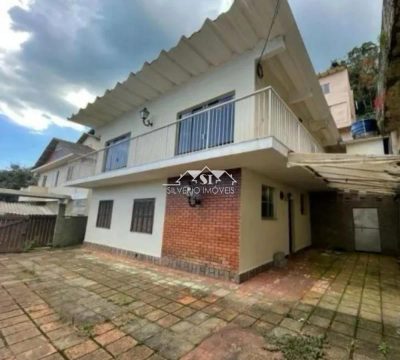 Casa, 5 quartos, 253 m² - Foto 1