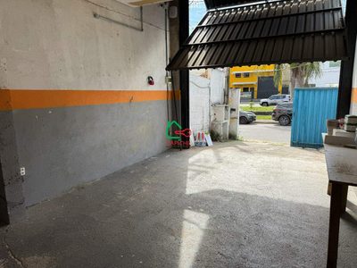 Depósito-Galpão, 231 m² - Foto 2
