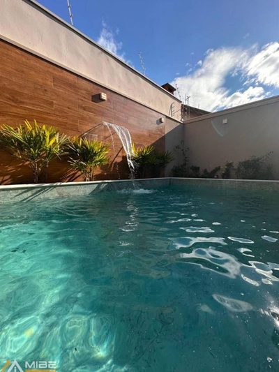 Casa, 3 quartos, 132 m² - Foto 1