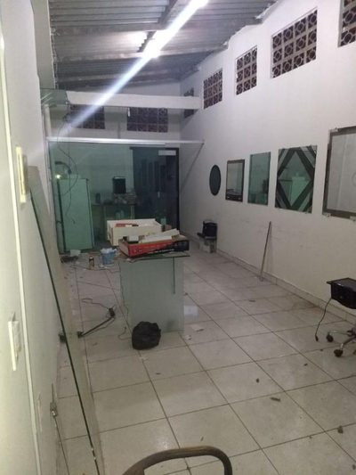 Prédio Inteiro, 240 m² - Foto 1