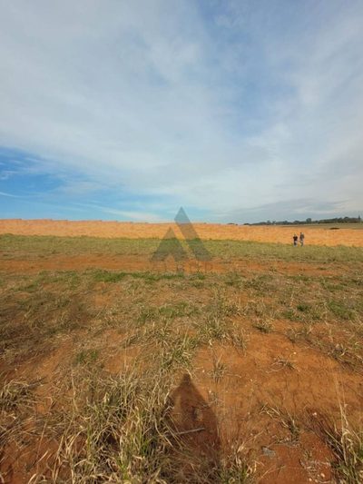 Loteamento e Condomínio, 176 m² - Foto 1