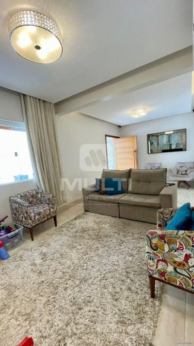 Casa, 3 quartos, 220 m² - Foto 4