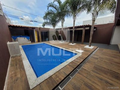 Casa, 3 quartos, 195 m² - Foto 2