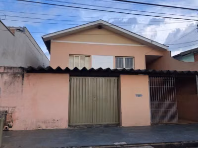 Casa, 5 quartos, 212 m² - Foto 1