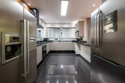 Casa, 5 quartos, 340 m² - Foto 1