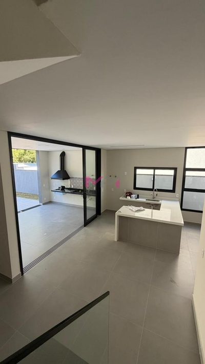 Sobrado, 3 quartos, 240 m² - Foto 3