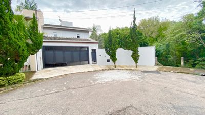 Casa, 3 quartos, 216 m² - Foto 1