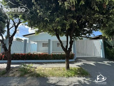 Casa, 4 quartos, 216 m² - Foto 1