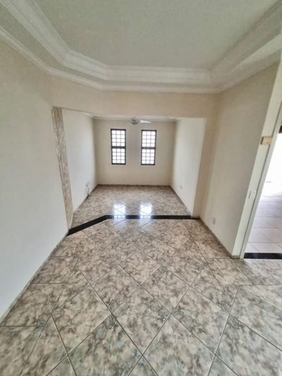 Casa, 3 quartos, 260 m² - Foto 2