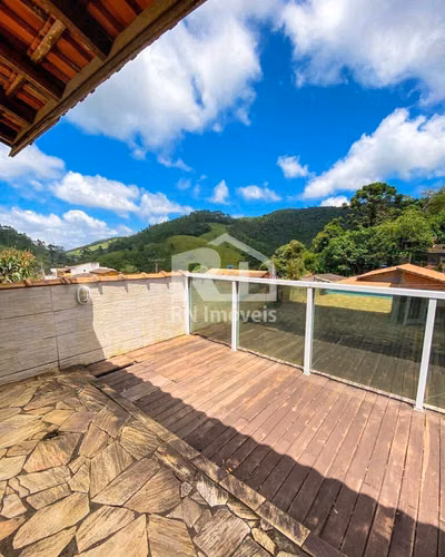 Casa, 6 quartos, 315 m² - Foto 1