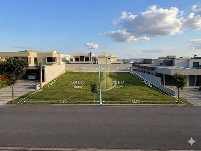 Loteamento e Condomínio, 600 m² - Foto 1