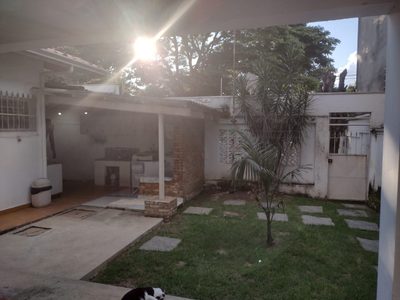 Casa, 4 quartos, 340 m² - Foto 1