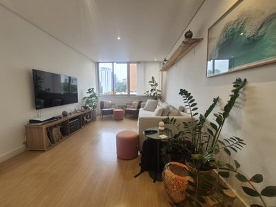 Apartamento, 3 quartos, 140 m² - Foto 1