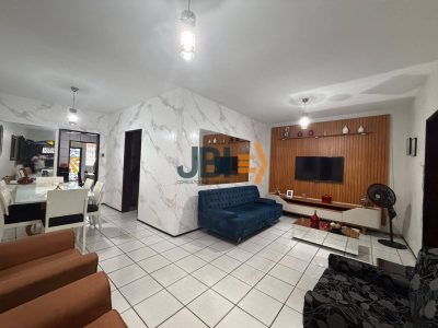 Casa, 3 quartos, 208 m² - Foto 2