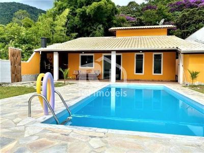 Casa, 4 quartos, 160 m² - Foto 1
