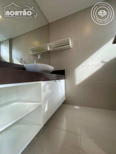 Casa, 7 quartos, 220 m² - Foto 4
